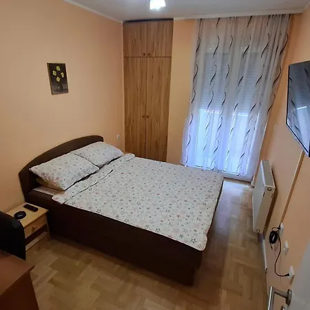 شقة Peric Požarevac